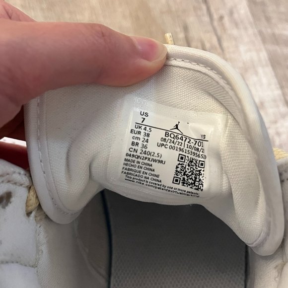 Nike Dunk High Yellow - Picture 4 of 4